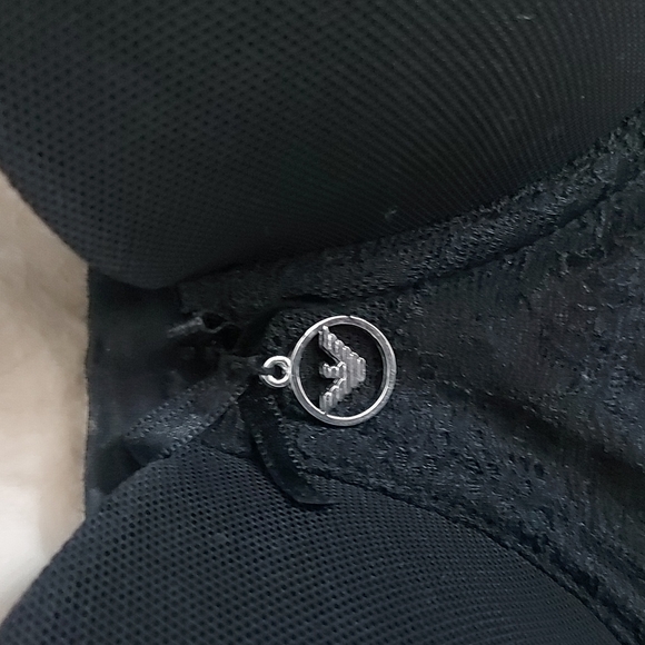 Emporio Armani Pushup Bra/ Designer/ Sz 34B/ Pushup/ Padded/Black - Picture 2 of 6